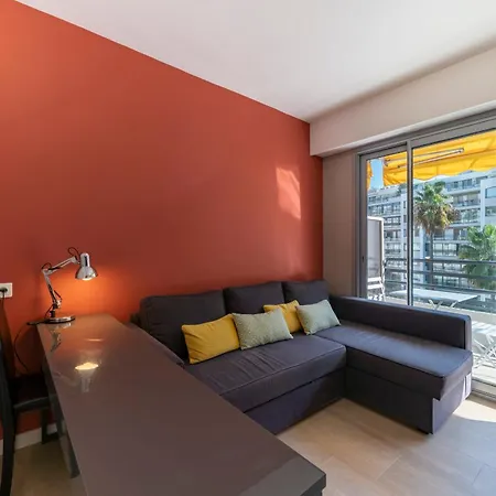דירה Brand New One Bedroom 2min Walk To Carlton קאן