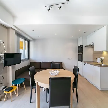 Lägenhet Brand New One Bedroom 2min Walk To Carlton *